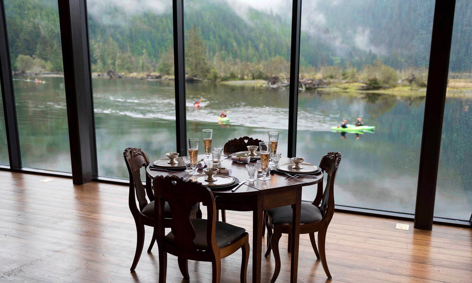 Lounge Table Kayaks
